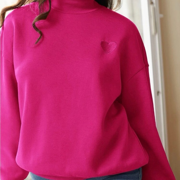 Clothing - Picture 6 of 11